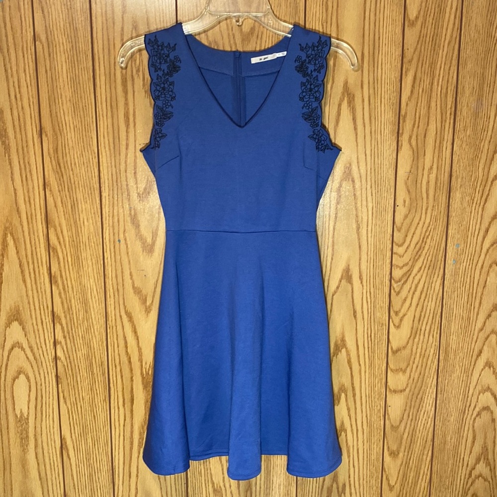 🔥Blue Fit & Flare Dress / Black Flower Design on Sleeves / Women Mi Ami Size XS
